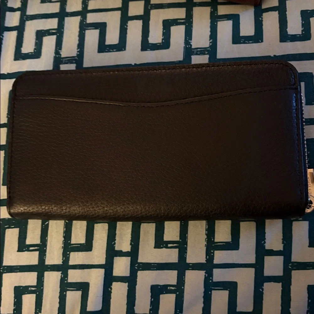 Kate Spade Wallet - Picture 5 of 8